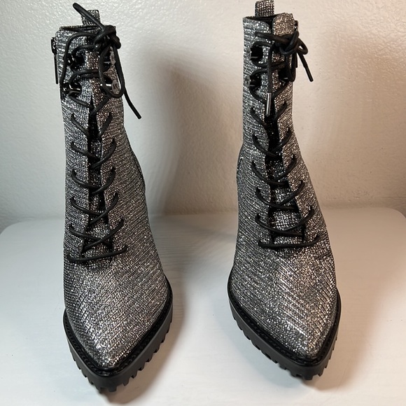 Women’s Michael Kors sparkle for days combat boots, size 5.5 - Picture 2 of 16